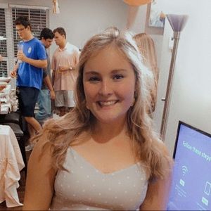 Meet your Posher, Cynclaire